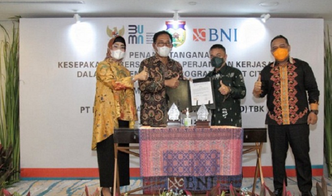 Penandatanganan Nota Kesepahaman perihal Penggunaan Fasilitas Layanan Jasa Perbankan dan Dukungan Program Smart City antara Pemerintah Kota Palu dengan BNI