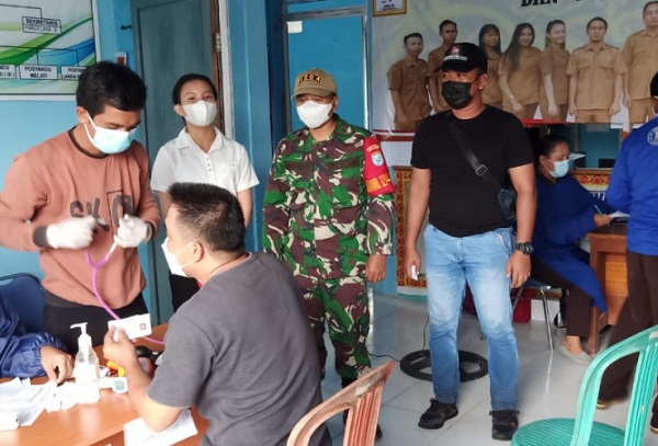 Serbuan vaksinasi TNI