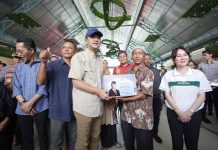 Serahkan Bingkisan Lebaran Dari Presiden Untuk Warga Rempang, Mentrans: Batam, Rempang dan Galang, Masa Depan Indonesia